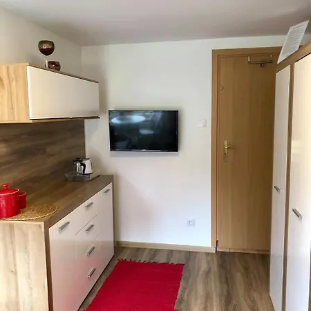 Privatunterkunft 100m Od Plazy