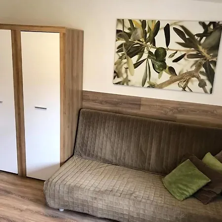 Privatunterkunft 100m Od Plazy Treptower Deep