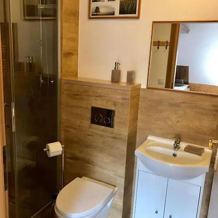 Privatunterkunft 100m Od Plazy Treptower Deep